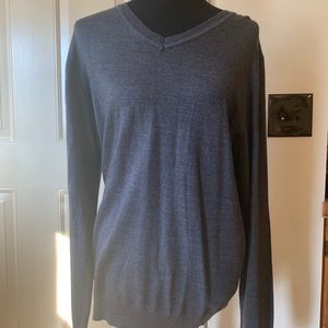 Apt 9 unisex gray vneck sweater NWT